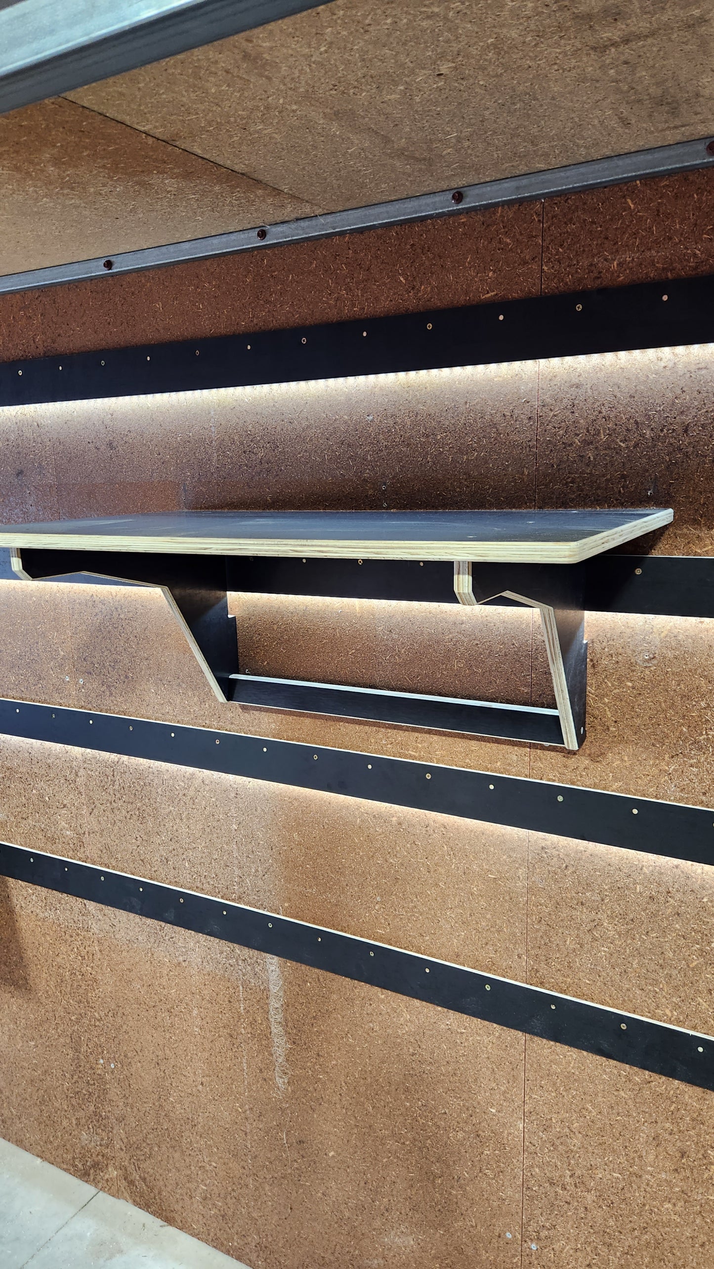 800 x 450 flat top shelf