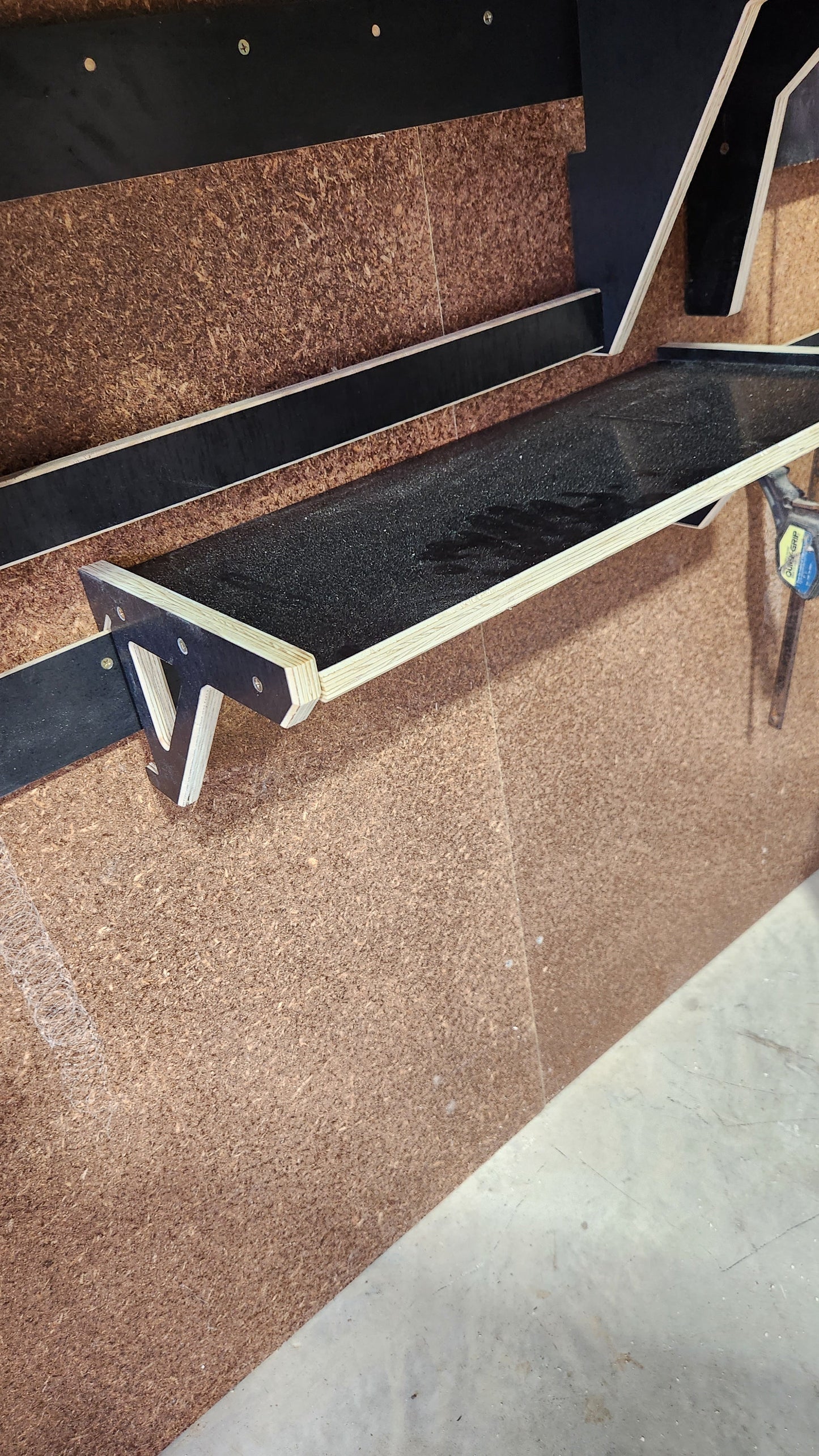 250mm high line shelf