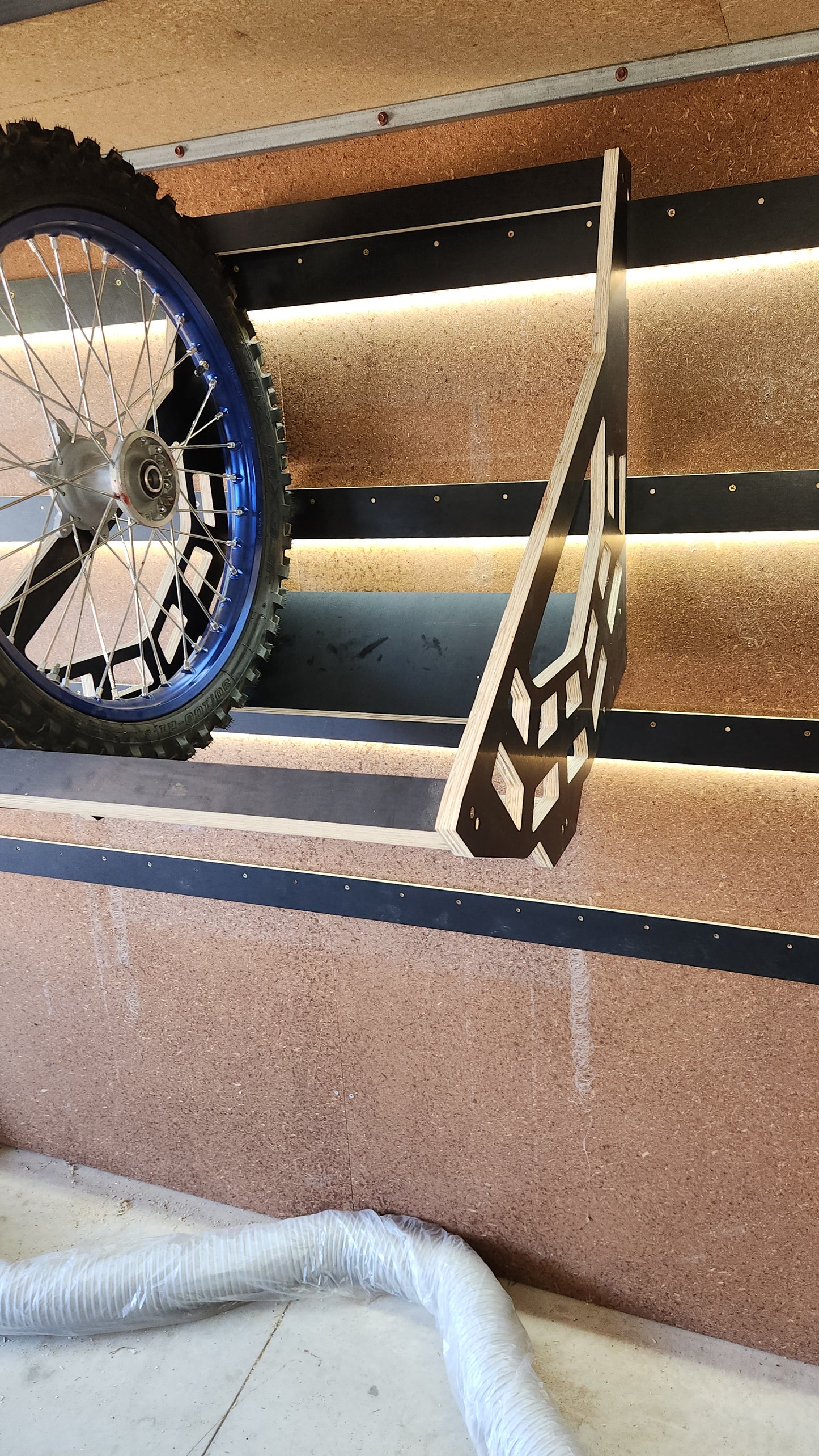 MX - Wheel / Tyre Storage